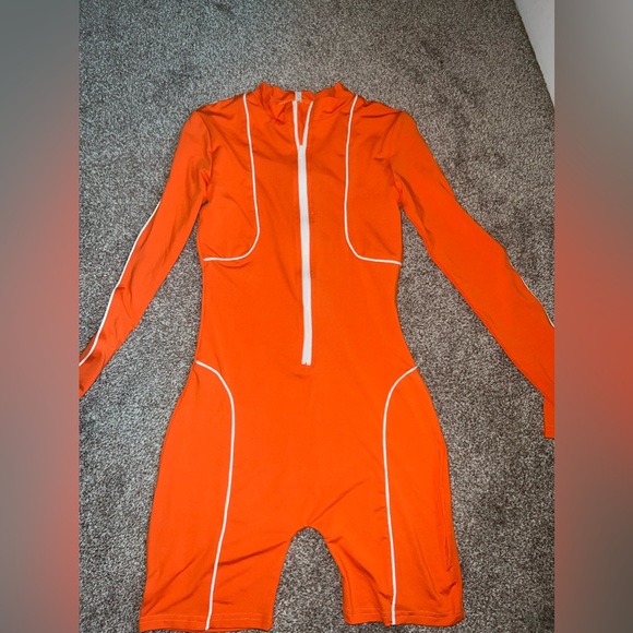 Fashionova orange onesie - Picture 2 of 4